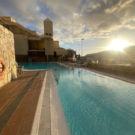 Modern Family Home Above Swimming Pool Puerto Rico  Dış mekan fotoğraf